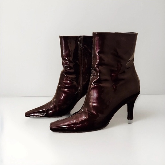 Stuart Weitzman Ruby Bordeaux Ankle Boots. Stunning Patent Leather, Comfortable! - Picture 2 of 9